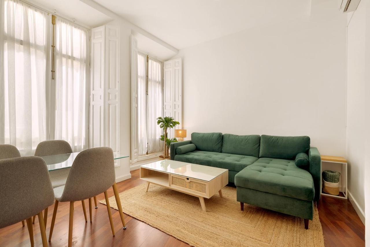 Precioso Apartamento En El Corazon De マラガ エクステリア 写真